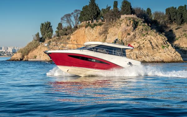 MOMENTA YACHTS 36HT | Katalog Tasarım